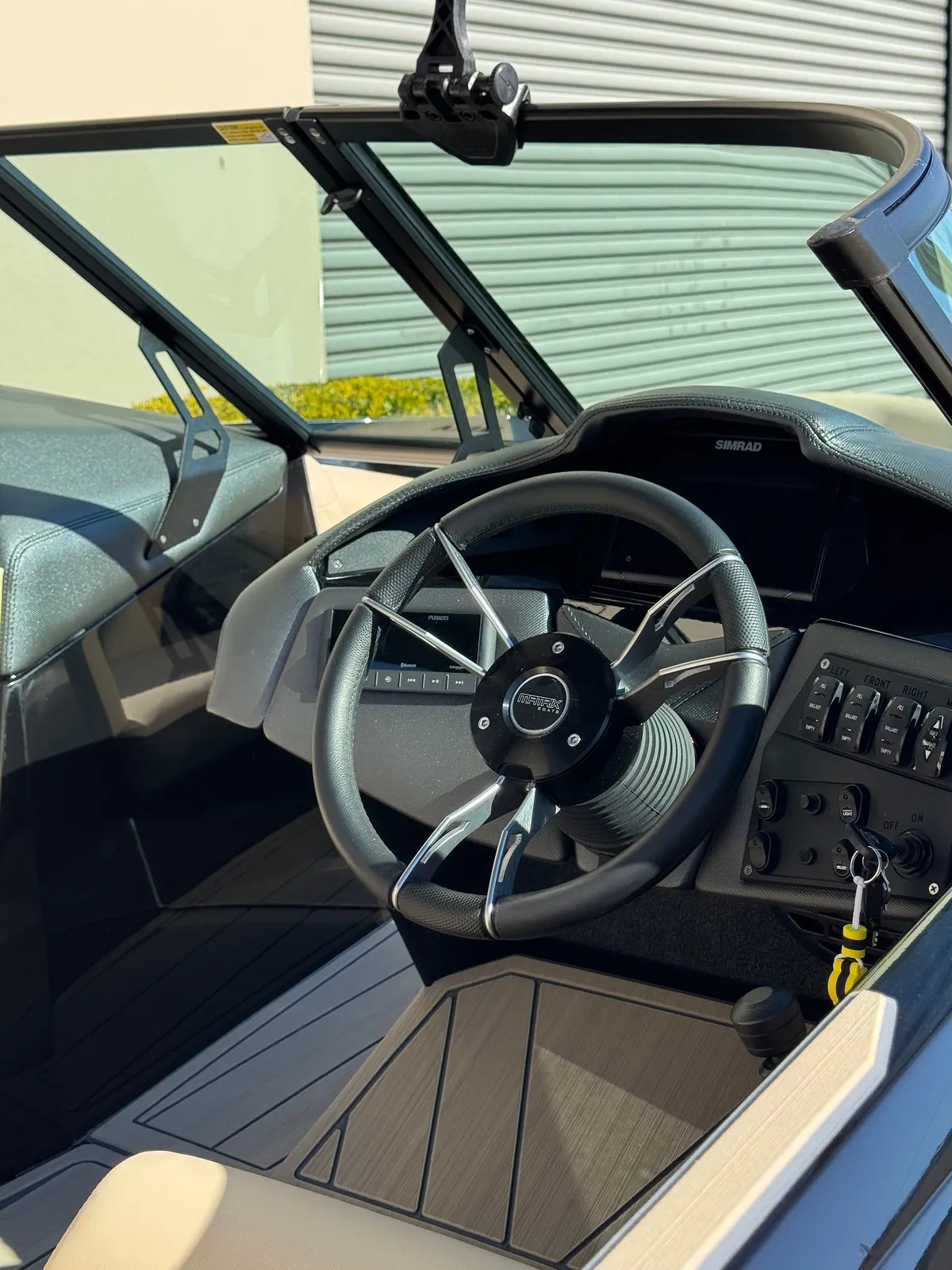 MXV helm and dash